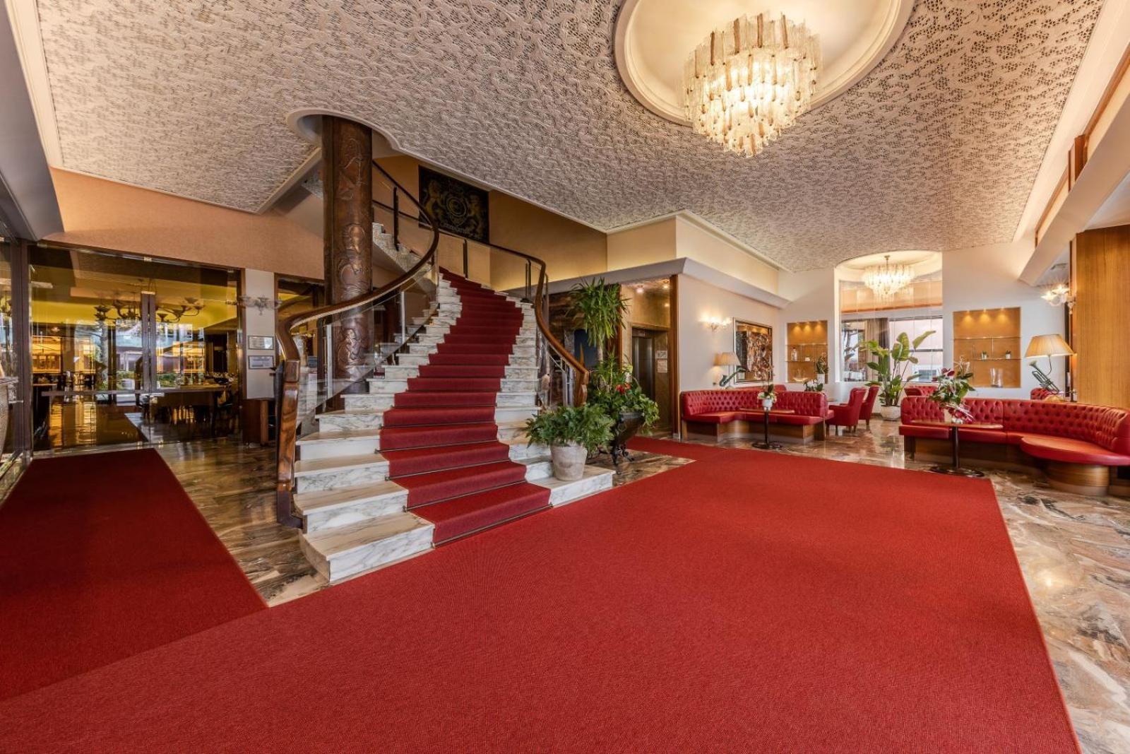 Hotel Excelsior Cesenatico Exterior photo