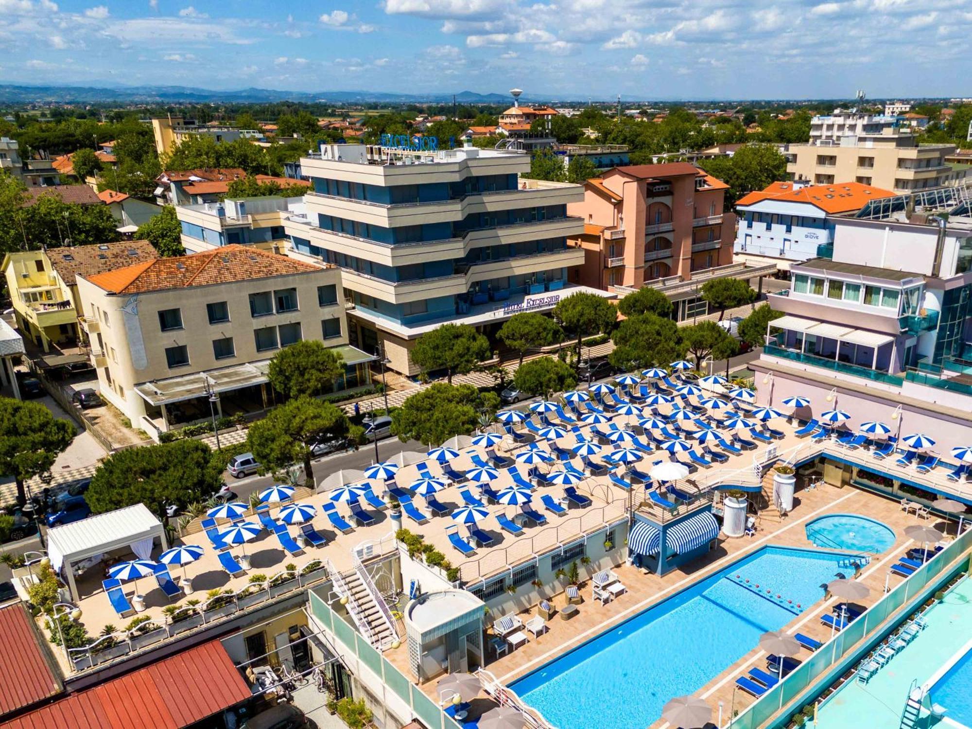 Hotel Excelsior Cesenatico Exterior photo